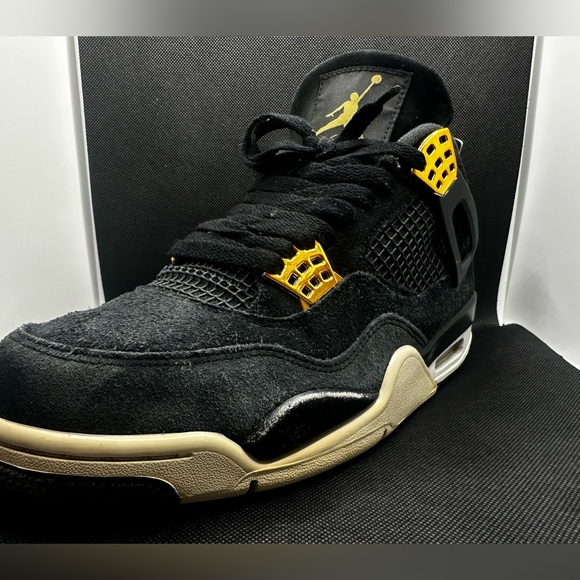Jordan 4 Retro Royalty (size 9.5) - Picture 10 of 15